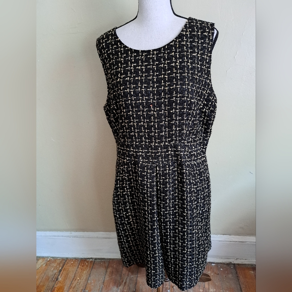 Liz  Claibirne Dress